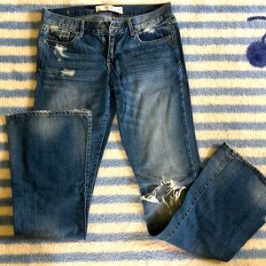 Abercrombie & Fitch 👖